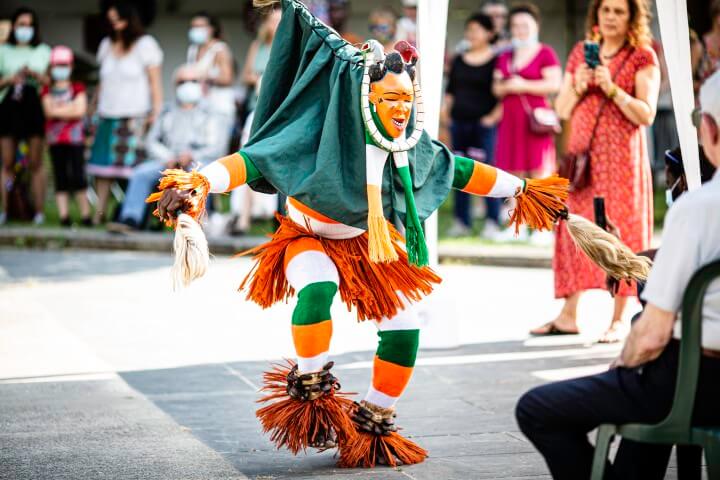 danseur masqué